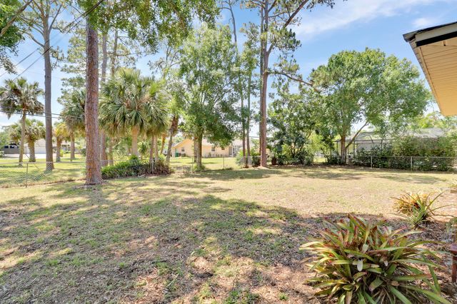 7401 Winter Garden Parkway, Fort Pierce, FL 34951