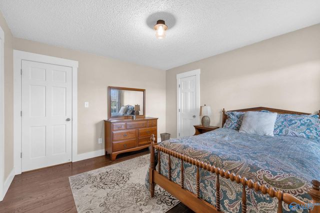 1209 Griffin Road NW, Hartselle, AL 35640