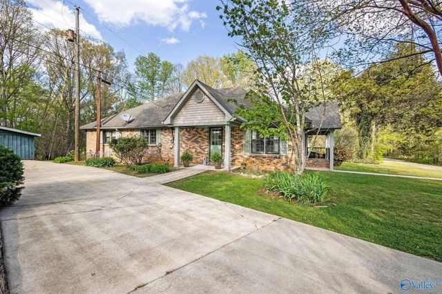 1209 Griffin Road NW, Hartselle, AL 35640