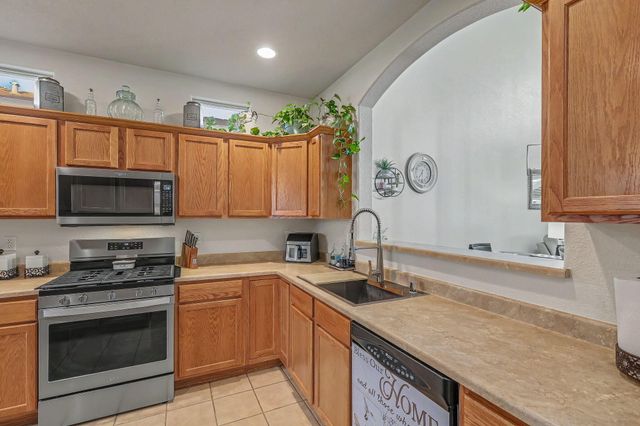 2925 Violeta Circle SE, Rio Rancho, NM 87124