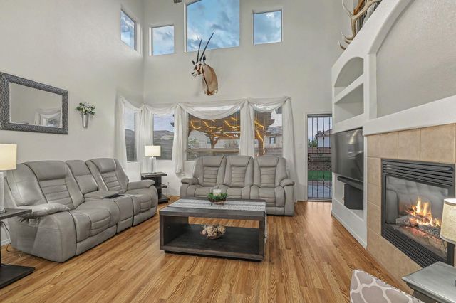 2925 Violeta Circle SE, Rio Rancho, NM 87124