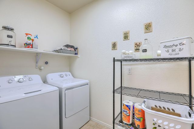 2925 Violeta Circle SE, Rio Rancho, NM 87124