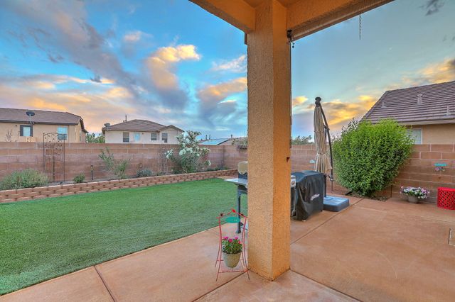 2925 Violeta Circle SE, Rio Rancho, NM 87124