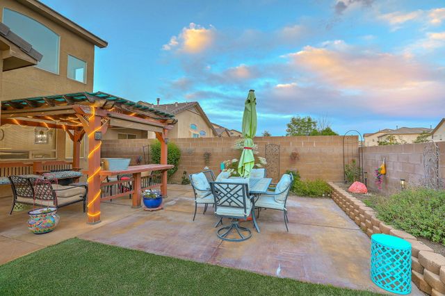 2925 Violeta Circle SE, Rio Rancho, NM 87124