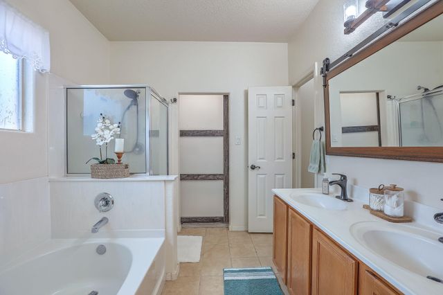 2925 Violeta Circle SE, Rio Rancho, NM 87124
