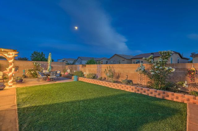 2925 Violeta Circle SE, Rio Rancho, NM 87124