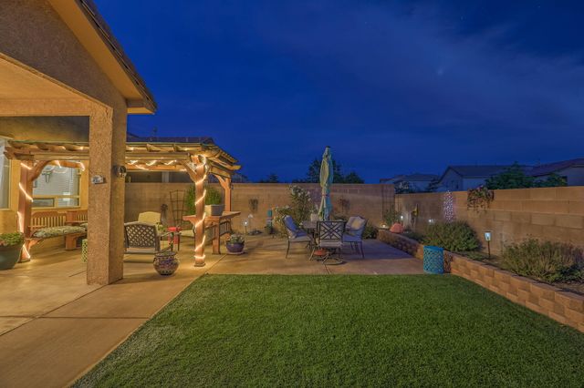 2925 Violeta Circle SE, Rio Rancho, NM 87124