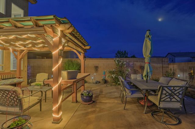 2925 Violeta Circle SE, Rio Rancho, NM 87124