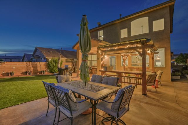 2925 Violeta Circle SE, Rio Rancho, NM 87124