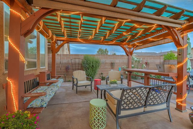 2925 Violeta Circle SE, Rio Rancho, NM 87124
