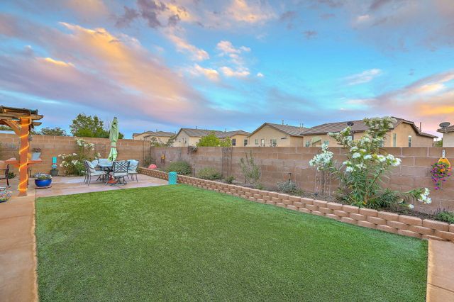 2925 Violeta Circle SE, Rio Rancho, NM 87124