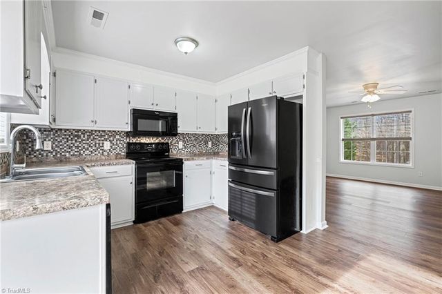 193 Laura Street, Winston-salem, NC 27107