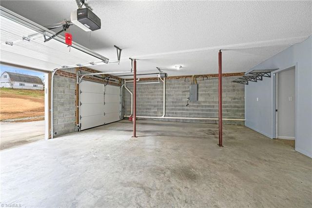 193 Laura Street, Winston-salem, NC 27107