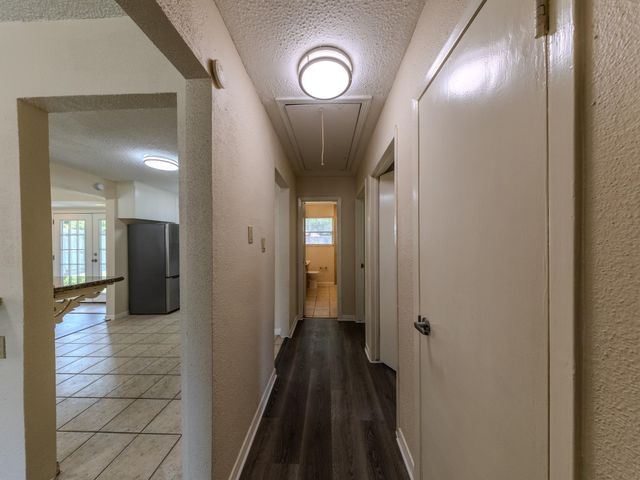 4710 Glenmont Street, Bellaire, TX 77401