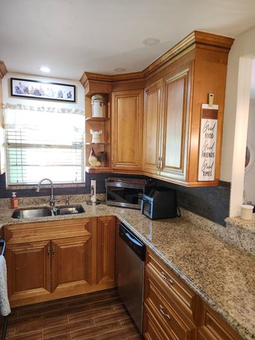 101 Country Lane, Boynton Beach, FL 33435
