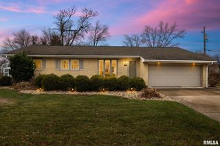 110 E MAYWOOD Street, Morton, IL 61550