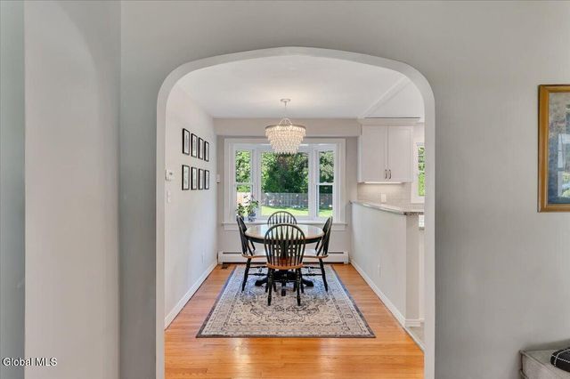 3025 Evelyn Drive, Guilderland, NY 12303