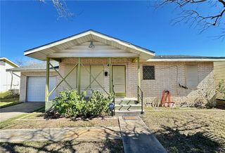 332 William St, Kingsville, TX 78363
