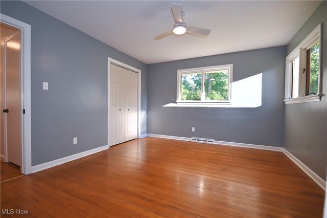 365 Sleepy Hollow Drive, Canfield, OH 44406