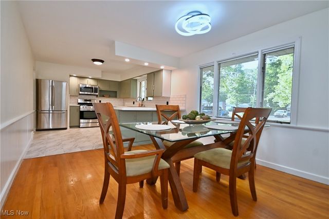 365 Sleepy Hollow Drive, Canfield, OH 44406