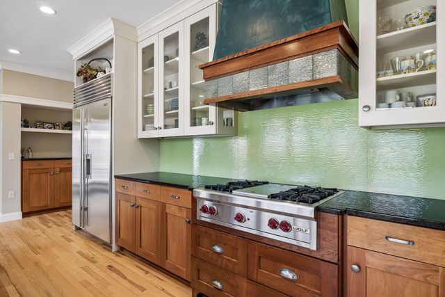 18650 Verna Lane, Prior Lake, MN 55372