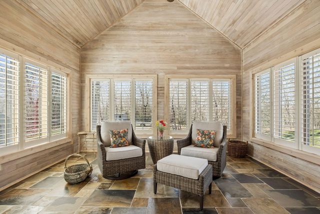 18650 Verna Lane, Prior Lake, MN 55372