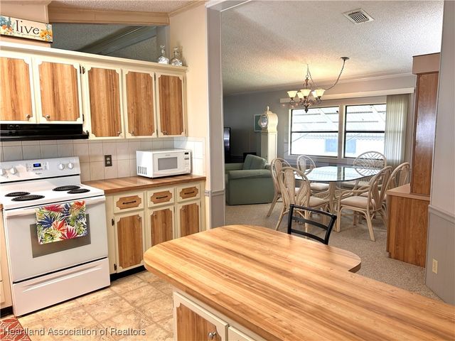 1528 Caribbean Road, Sebring, FL 33870