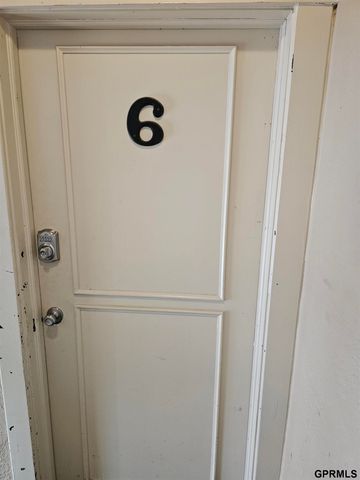 649 S 19th Avenue, Omaha, NE 68102