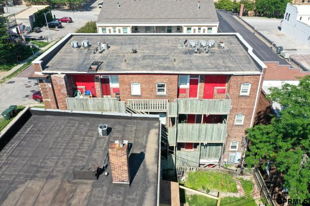 649 S 19th Avenue, Omaha, NE 68102