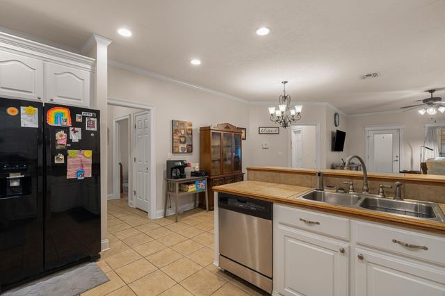 16 John David, Purvis, MS 39475