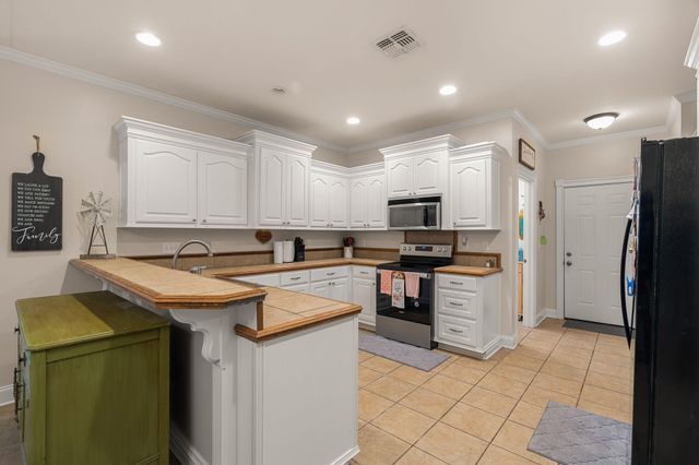 16 John David, Purvis, MS 39475