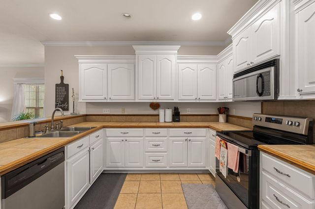 16 John David, Purvis, MS 39475