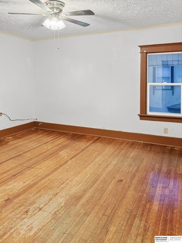 2125 Emmet Street, Omaha, NE 68110