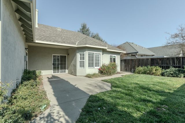 2344 W Tokay St, Lodi, CA 95242