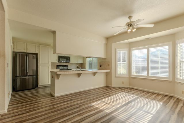 2344 W Tokay St, Lodi, CA 95242