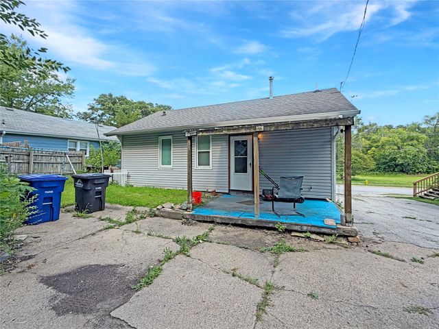 3114 S Union Street, Des Moines, IA 50315