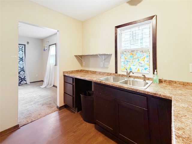 3114 S Union Street, Des Moines, IA 50315
