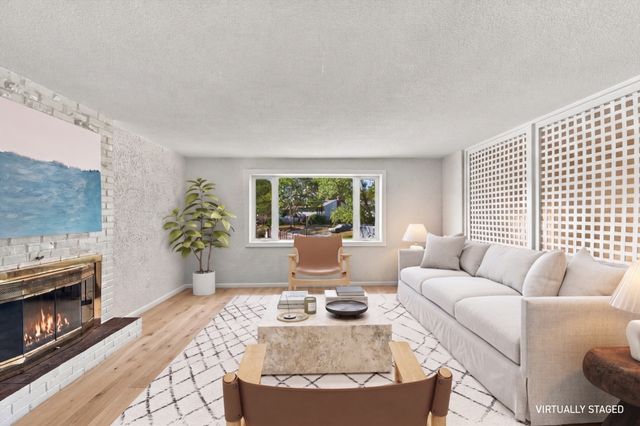 13 High Popples Rd, Gloucester, MA 01930