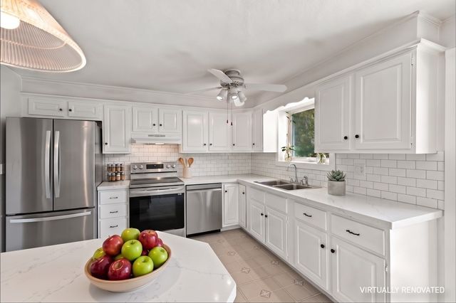 13 High Popples Rd, Gloucester, MA 01930