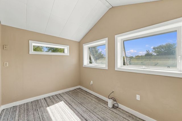 13 High Popples Rd, Gloucester, MA 01930