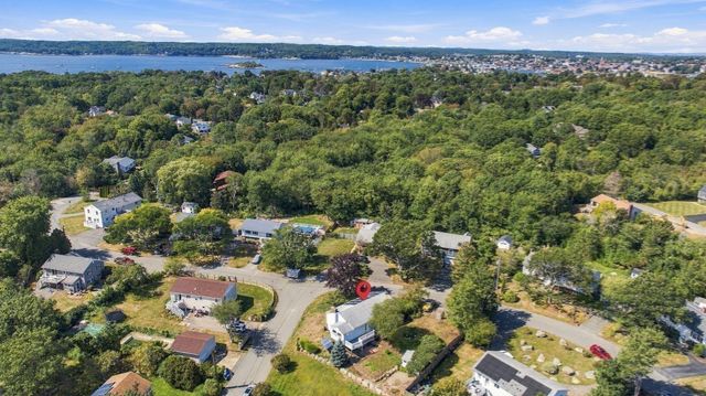 13 High Popples Rd, Gloucester, MA 01930