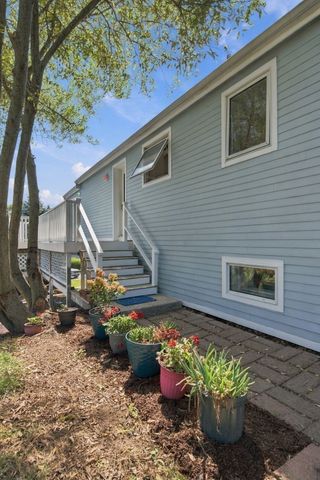 13 High Popples Rd, Gloucester, MA 01930