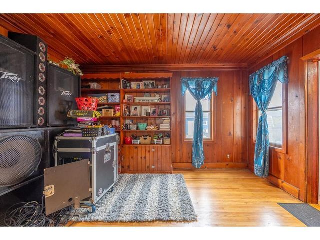 902 4th Avenue SW, Austin, MN 55912