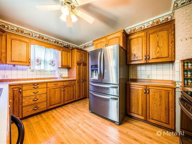 902 4th Avenue SW, Austin, MN 55912