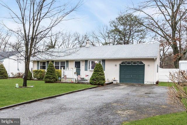 1317 EISENHOWER ST, Lakewood, NJ 08701