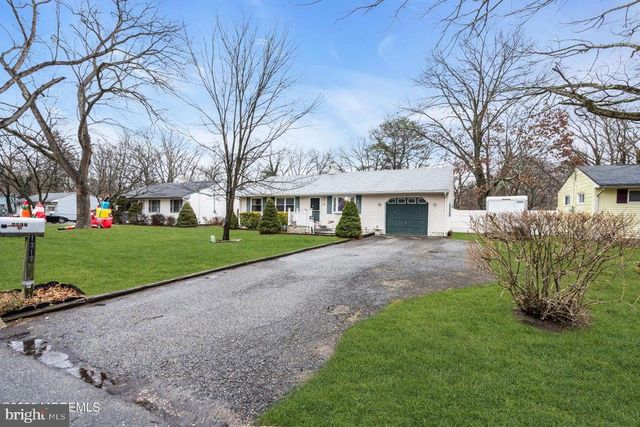 1317 EISENHOWER ST, Lakewood, NJ 08701