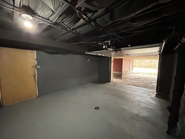 6701 Madison Street, Merrillville, IN 46410