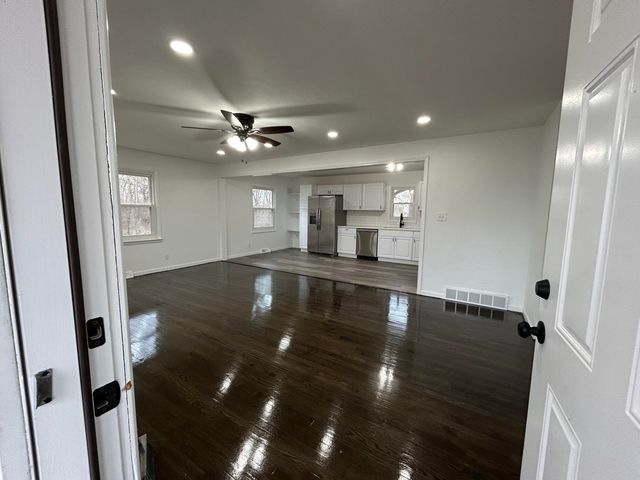 6701 Madison Street, Merrillville, IN 46410