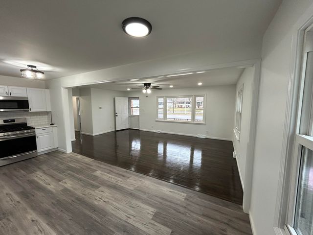 6701 Madison Street, Merrillville, IN 46410