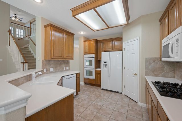 10233 Chestnut Ridge RD, Austin, TX 78726